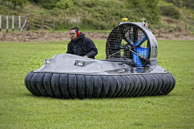 hovercraft-01639x426